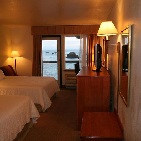 Oceanfront Lodge Crescent City Exterior photo