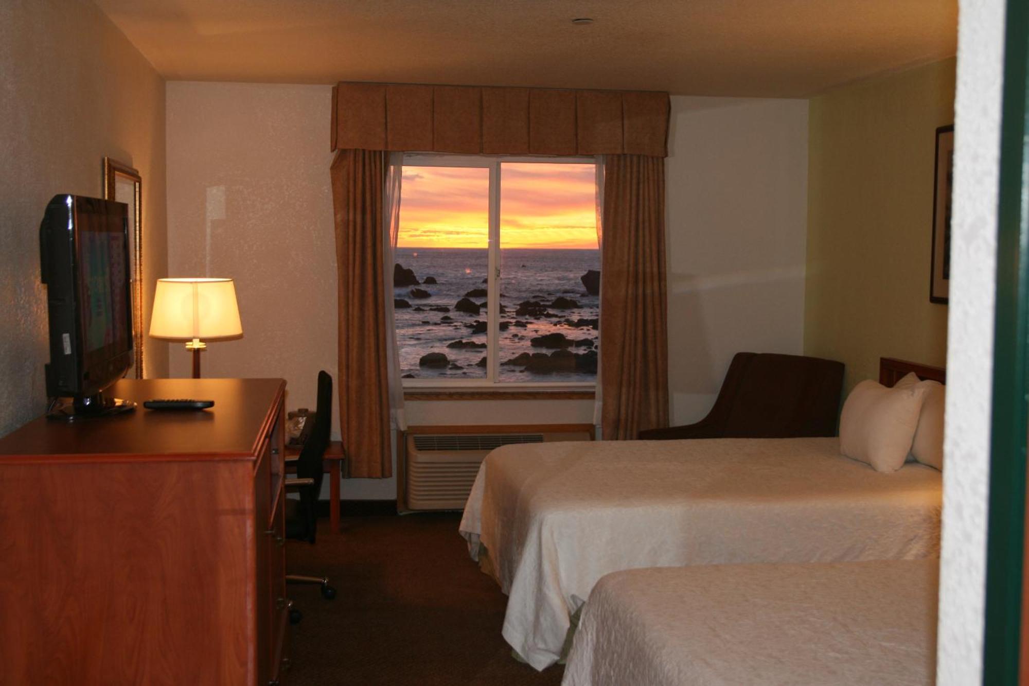 Oceanfront Lodge Crescent City Exterior photo